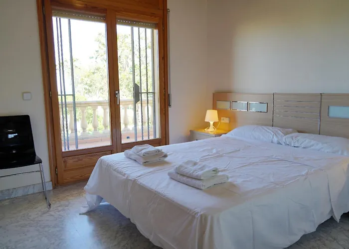 Amfora Miro Villa Sant Pere Pescador